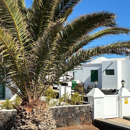 Casa Maca Sea View & Front