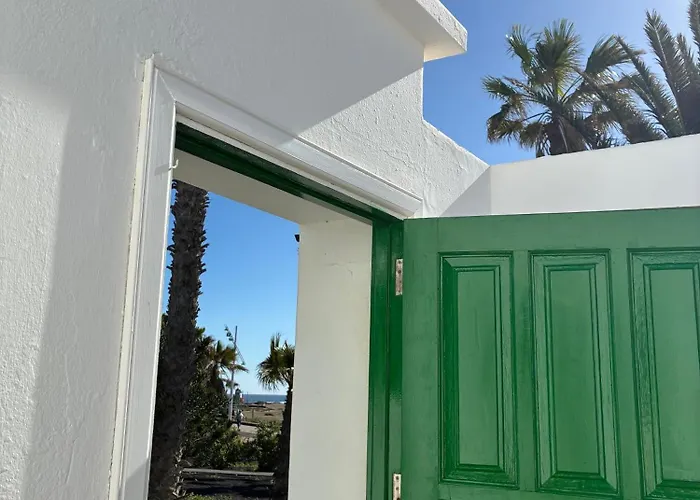 Casa Maca Sea View & Front Apartment *